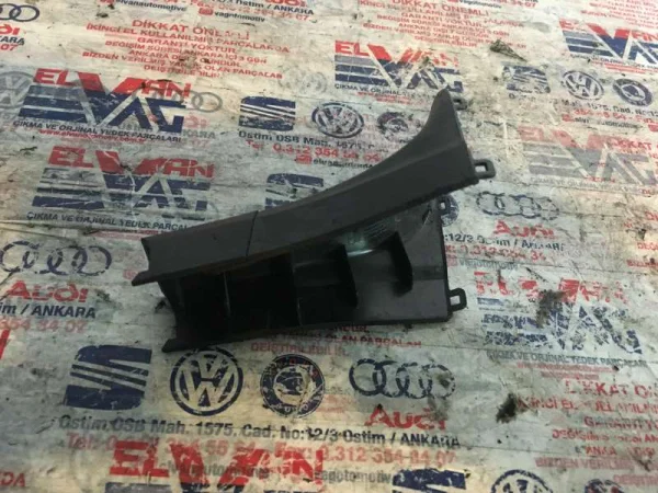 7E0857593D | İç Dikiz Ayna Kapağı | VW Caddy, Transporter VAG