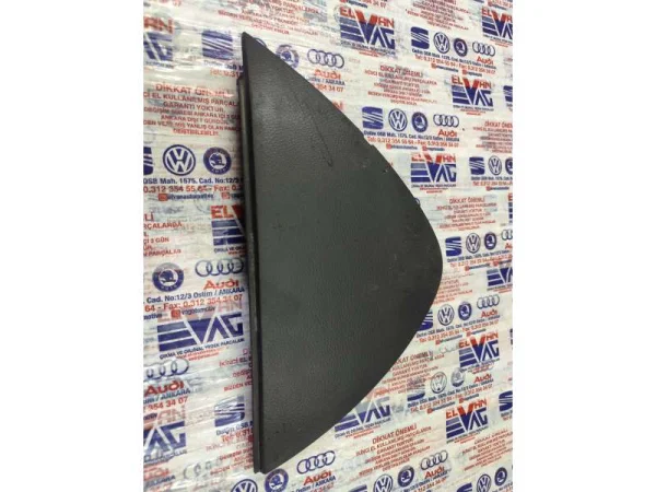 3C1858218A | VW Passat Sağ Torpido Yan Kaplaması VAG