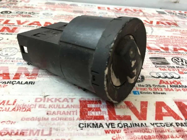 8E0941531 | Audi A4 Sisli Far Düğmesi VAG