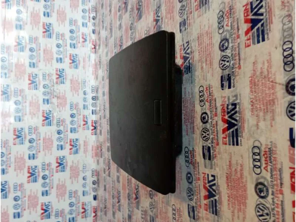 1T1857921D | VW Touran Torpido Gözü VAG
