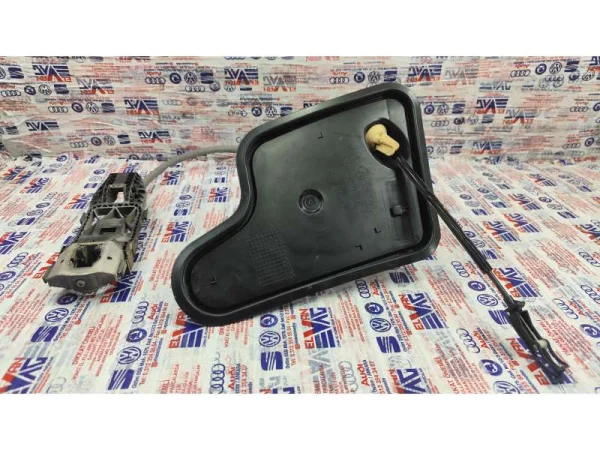 5C6837915B | VW Jetta Sol Ön Kapı Kontrol Kapağı VAG