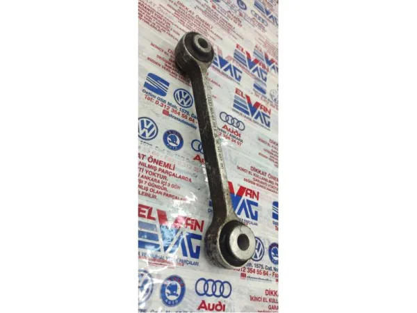 8K0411317E | Ön Z Rot | Audi A4, A5, Q5 VAG