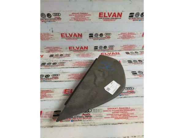 1K0858247A | Sol Ön Göğüs Yan Kaplaması | VW Golf, Jetta, Vento VAG
