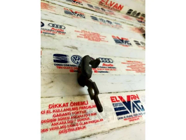 3C0886193A | Arka Koltuk Bağlantı Demiri | VW CC, Passat VAG