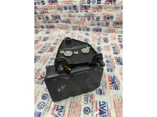 1K0614235D | ABS Beyin Braketi | VW Caddy, Eos - Audi A3, RS 3 - Seat Altea, Leon VAG