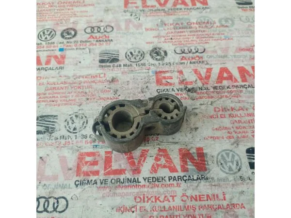 1J0820774A | Klima Boru Kelepçesi | VW Caddy, CC - Audi A3, Q7 - Seat Altea, Leon VAG