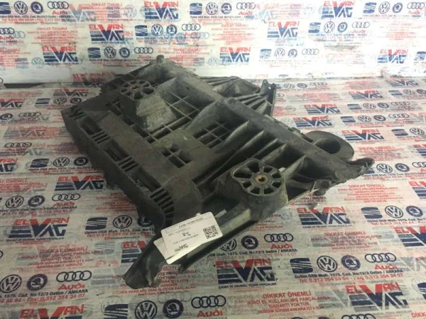 1KM915333 | Akü Alt Braketi | VW Golf, Jetta VAG