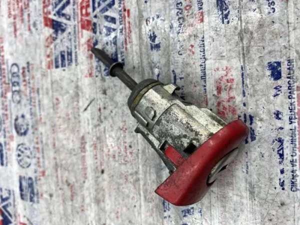 1M0837168D | Seat Leon Kapı Kilit Silindiri VAG