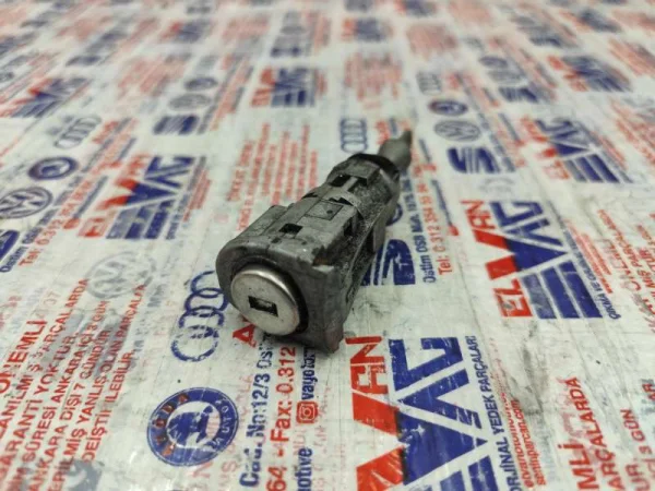 6C0837167 | Kapı Kilit Karşılığı VAG