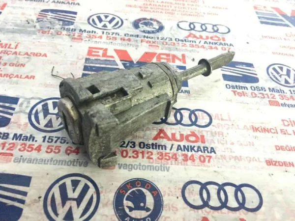 1M0837167D | Seat Leon Kapı Kilit Silindiri VAG