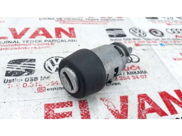 357905855B | Kontak Ateşleme Kilit Silindiri | VW Caddy, Golf, Jetta, Passat, Polo - Seat Cordoba VAG