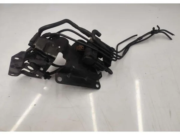 03G131133C | Vakum Valfi Bağlantı Braketi | Audi A4, A6 VAG