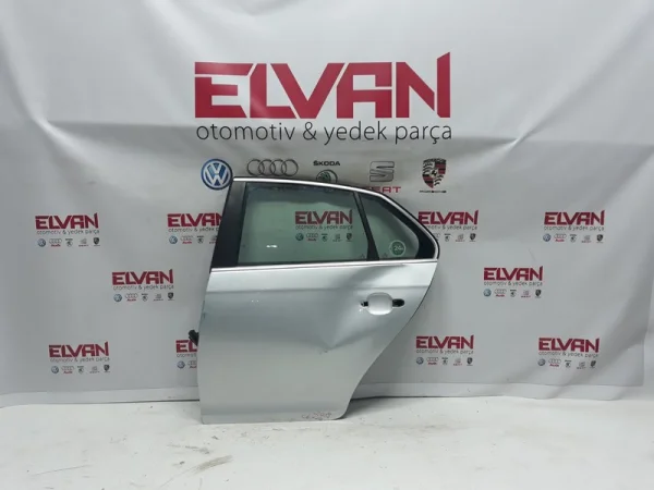 1K5833105E | VW Jetta Arka Sol Kapı Sacı VAG