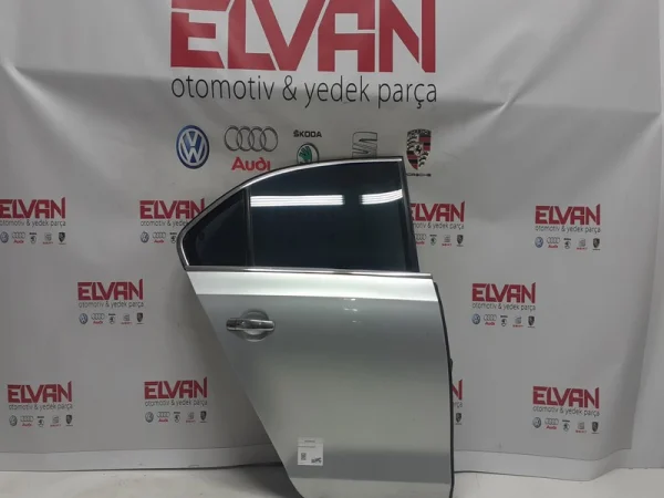 1K5833106E | VW Jetta Sağ Arka Kapı Sacı VAG