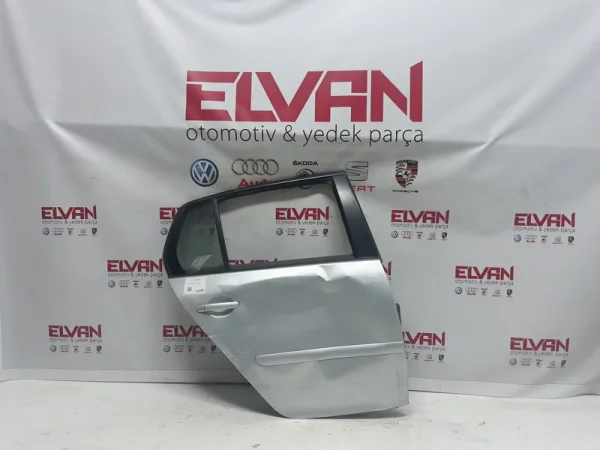 1K6833106H | VW Golf Arka Kapı Sacı VAG