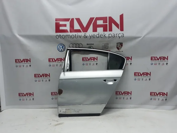 3C5833055H | VW Passat Arka Sol Kapı VAG