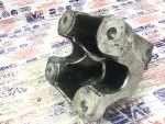 3D0199308AK | VW Phaeton Sağ Motor Kulak Bağlantı Braketi - 2