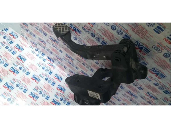 6R1721058D | Fren Pedalı VAG