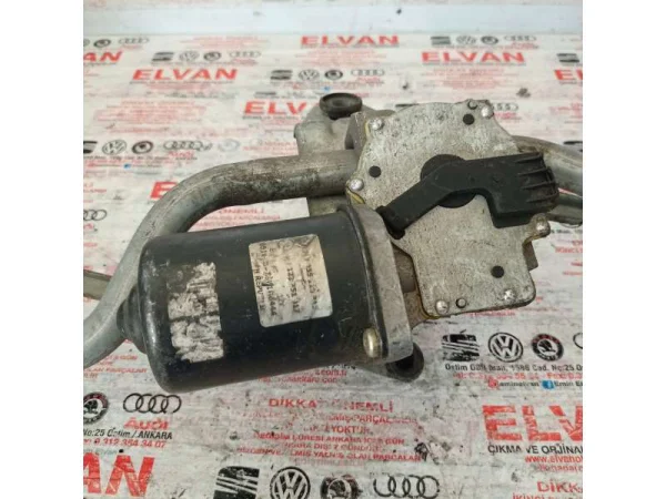 701955113 | Ön Silecek Motoru VAG