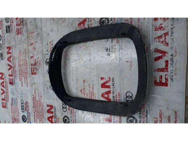 8D0863269 | Otomatik Vites Konsol Çerçevesi | VW Passat - Audi A4 VAG