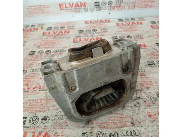 5Q0199262CR | Sağ Motor Takozu VAG