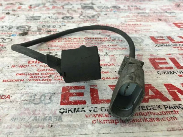 076906433 | VW Crafter Eksantrik Devir Sensörü VAG
