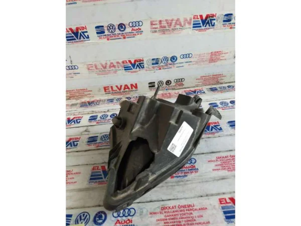 5C7941699 | Sol Sis Farı VAG