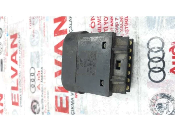 7M0963563 | Koltuk Isıtma Düğmesi VAG