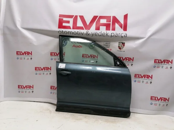 7L0831056A | VW Touareg Sağ Ön Kapı VAG