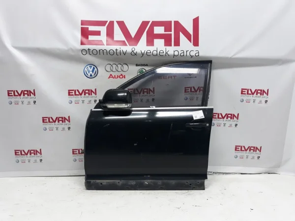 7L0831055E | VW Touareg Kapı Menteşesi VAG