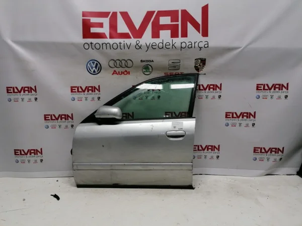 8D0831051A | Audi A4 Ön Sol Kapı Sacı VAG