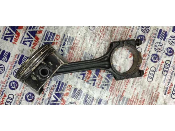 032105401T | Motor Biyeli | VW Polo, Transporter VAG