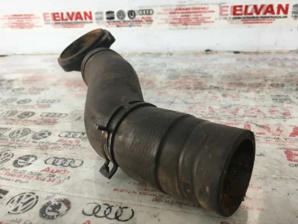076121096C | VW Crafter Su Hortumu VAG