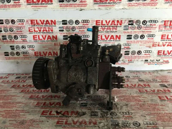 074130107E | VW Transporter Mazot Pompası VAG