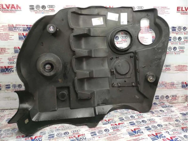 038103925ER | Üst Motor Kapağı VAG