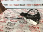 3C4839768C | VW Passat İç Kapı Kolu Braketi - 2