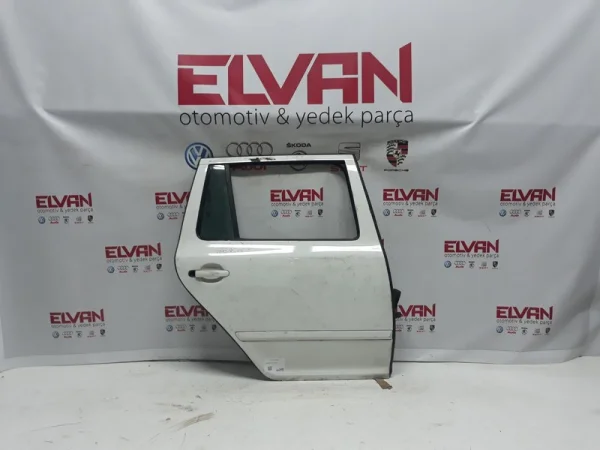5J6833056 | Skoda Fabia Sağ Arka Kapı VAG