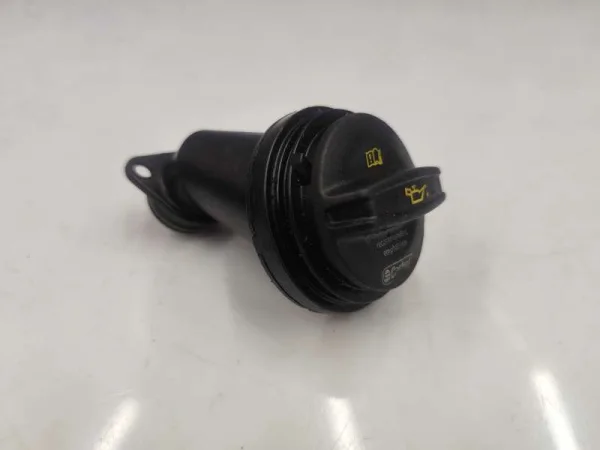 059103482H | Yağ Dolum Borusu | Audi A4, A6, A7, Q7 VAG