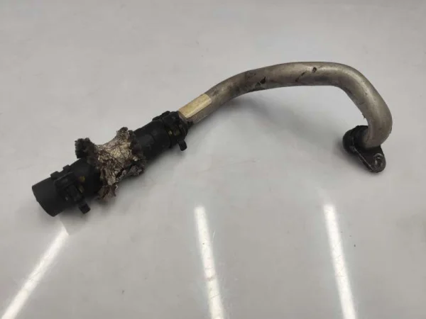 059121054C | Audi A8 Soğutma Suyu Hortumu VAG