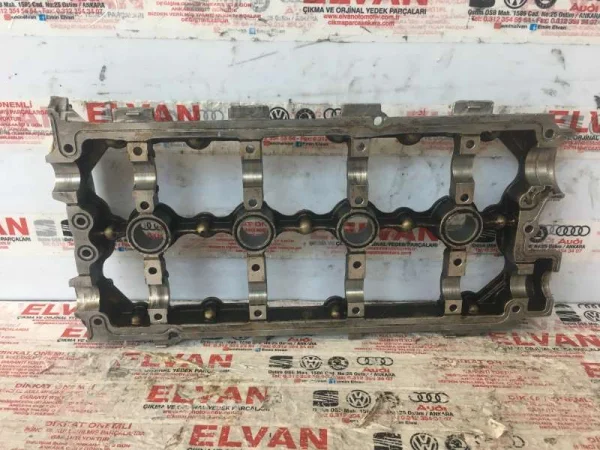 06F103285 | Silindir Kapağı VAG