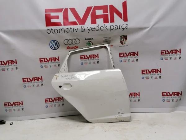 6J8833056 | Seat Ibiza Sağ Arka Kapı VAG