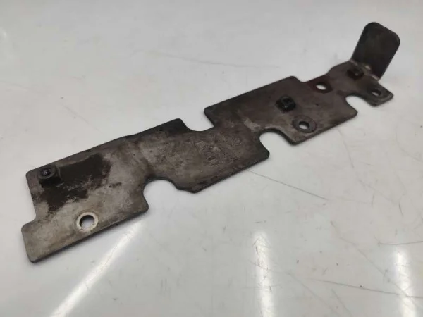 03C253197N | Manifold Bağlantı Braketi | VW Eos, Golf - Audi A1, A3 - Seat Altea, Leon VAG