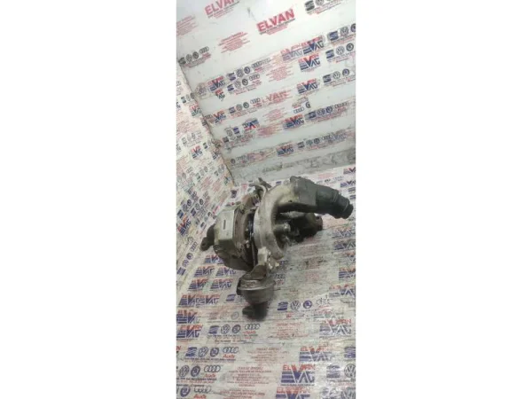 03G971858AA | Turbo Bağlantı Braketi | VW Caddy, CC - Audi A3, TT - Seat Altea, Leon VAG