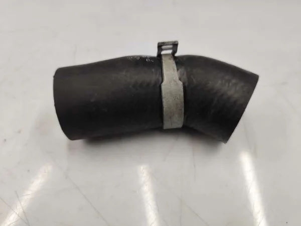 04L131521F | İntercooler Borusu | VW Passat, Tiguan VAG