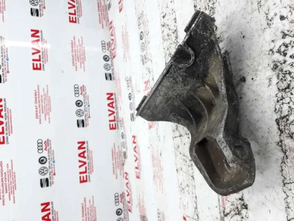 893199308C | Audi 80 Serisi Motor Kulak Braketi VAG