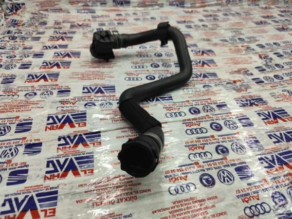 8R0819374D | Audi Q5 Soğutma Suyu Hortumu VAG