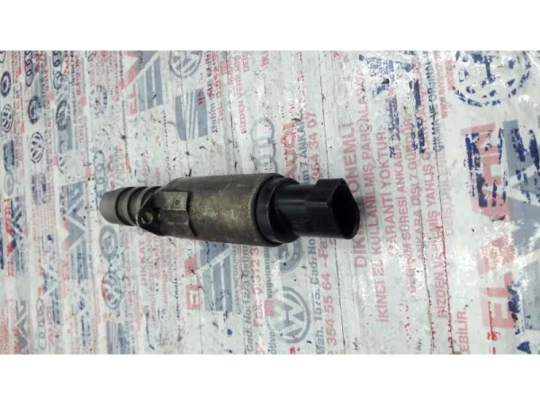 06E109257F | Eksantrik Mili Değişken Valfi | VW Jetta - Audi A4, A6 VAG