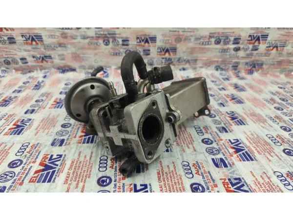 059121073D | EGR Soğutma Suyu Hortumu | VW Phaeton, Touareg - Audi A4, A6, A8, Q7 VAG