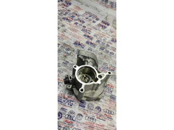 06L145100F | Vakum Pompası | VW Golf, Passat - Audi A1, A3 - Seat Alhambra, Leon VAG