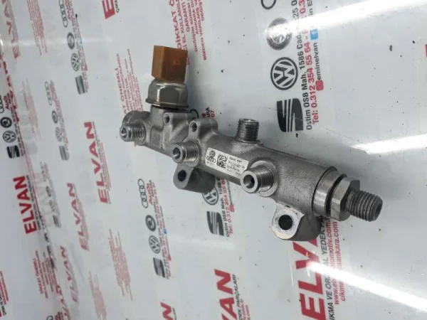 059130089DH | Audi Q5 Enjektör Kütüğü VAG